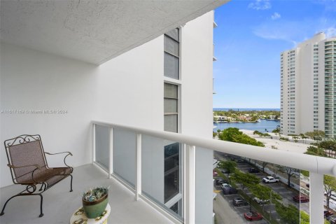 Copropriété à vendre à Aventura, Floride: 2 chambres, 112.78 m2 № 1238719 - photo 21