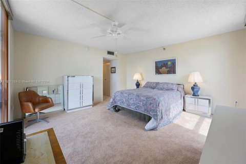 Copropriété à vendre à Aventura, Floride: 2 chambres, 112.78 m2 № 1238719 - photo 14