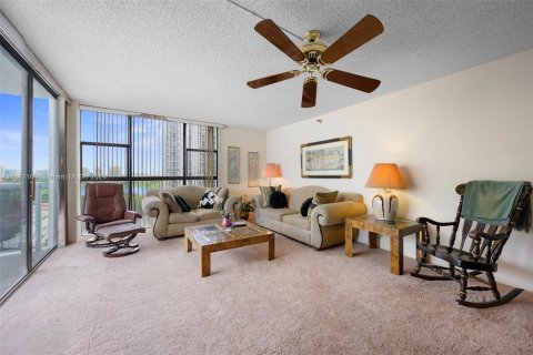 Copropriété à vendre à Aventura, Floride: 2 chambres, 112.78 m2 № 1238719 - photo 8