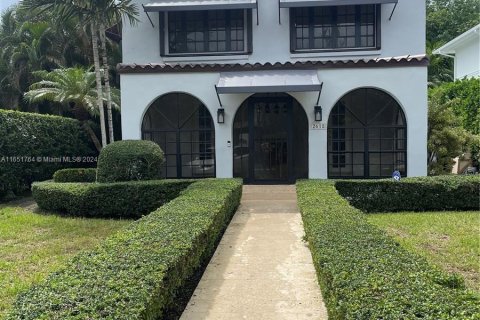 Villa ou maison à vendre à Coral Gables, Floride: 5 chambres, 233.09 m2 № 1345177 - photo 2