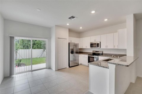 Townhouse in Ruskin, Florida 2 bedrooms, 157 sq.m. № 1383769 - photo 6