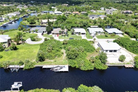 Terreno en venta en Port Charlotte, Florida № 1351202 - foto 2