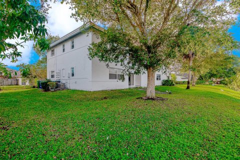 Immobilier commercial à vendre à Coral Springs, Floride: 515.05 m2 № 1036036 - photo 10