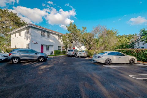 Купить коммерческую недвижимость в Корал-Спрингс, Флорида 515.05м2, № 1036036 - фото 13