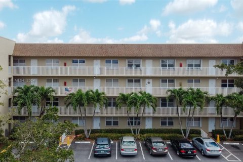 Condominio en venta en Sunrise, Florida, 2 dormitorios, 116.59 m2 № 1074223 - foto 17