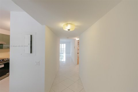 Condominio en venta en Sunrise, Florida, 2 dormitorios, 116.59 m2 № 1074223 - foto 6