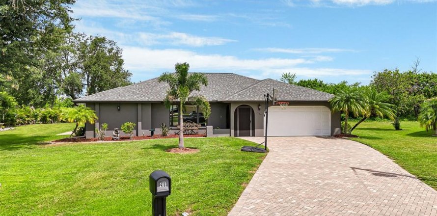 Villa ou maison à Punta Gorda, Floride 3 chambres, 211.07 m2 № 1275228