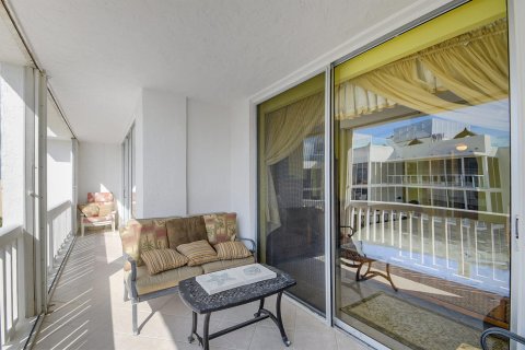 Condo in South Palm Beach, Florida, 2 bedrooms  № 1065585 - photo 20