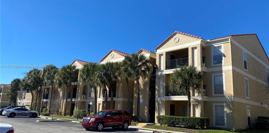 Condo in Coral Springs, Florida, 2 bedrooms  № 1391555