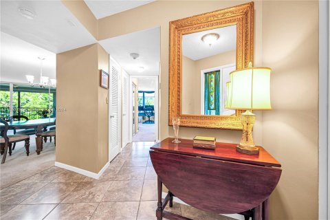 Copropriété à vendre à Miami, Floride: 2 chambres, 166.2 m2 № 1391554 - photo 13