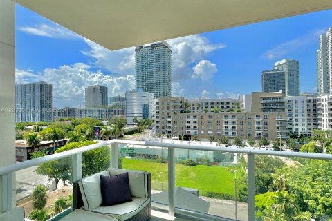 Copropriété à louer à Miami, Floride: 2 chambres, 75.72 m2 № 1241997 - photo 3