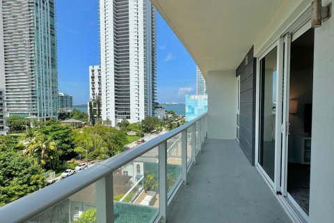 Copropriété à louer à Miami, Floride: 2 chambres, 75.72 m2 № 1241997 - photo 4