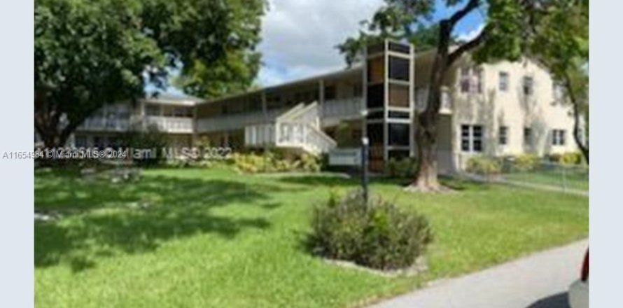 Condominio en Deerfield Beach, Florida, 1 dormitorio  № 1352189