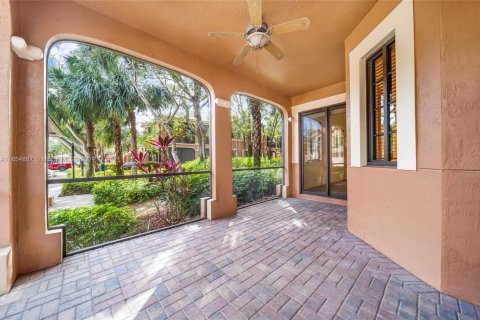 Condo in Weston, Florida, 3 bedrooms  № 1352014 - photo 25