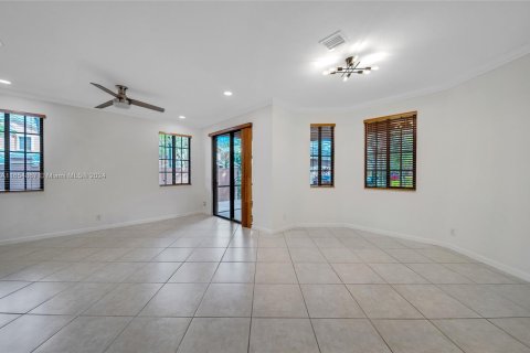 Condo in Weston, Florida, 3 bedrooms  № 1352014 - photo 6