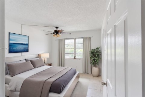 Condo in Davie, Florida, 2 bedrooms  № 1351964 - photo 12