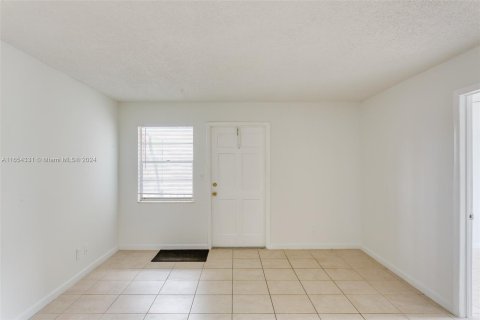 Condo in Davie, Florida, 2 bedrooms  № 1351964 - photo 5