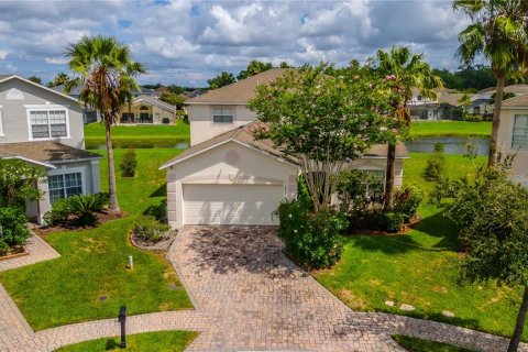 Villa ou maison à vendre à Kissimmee, Floride: 5 chambres, 235.23 m2 № 1273162 - photo 2