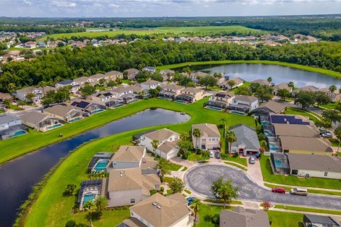 Villa ou maison à vendre à Kissimmee, Floride: 5 chambres, 235.23 m2 № 1273162 - photo 3