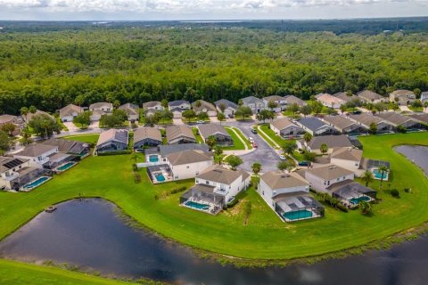 Villa ou maison à vendre à Kissimmee, Floride: 5 chambres, 235.23 m2 № 1273162 - photo 10