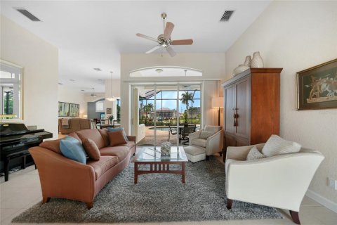 Villa ou maison à vendre à Punta Gorda, Floride: 3 chambres, 228.26 m2 № 1273096 - photo 10