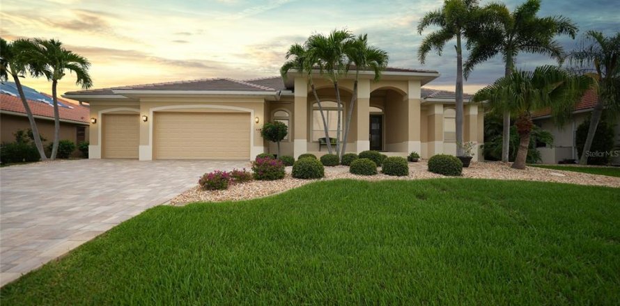 Villa ou maison à Punta Gorda, Floride 3 chambres, 228.26 m2 № 1273096