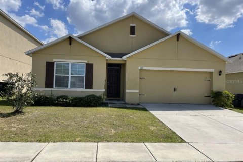 Villa ou maison à louer à Davenport, Floride: 4 chambres, 169.83 m2 № 1370131 - photo 1