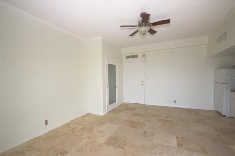 Condominio en alquiler en Tampa, Florida, 1 dormitorio, 53.14 m2 № 1370166 - foto 8