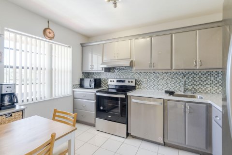 Condo in Boca Raton, Florida, 2 bedrooms  № 1024275 - photo 17