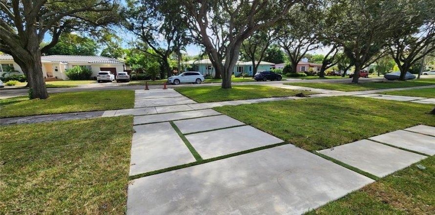 Villa ou maison à Miami Shores, Floride 4 chambres, 170.66 m2 № 1208870