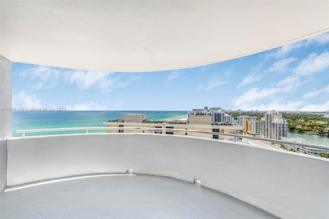 Condo in Miami Beach, Florida, 2 bedrooms  № 1282263 - photo 7