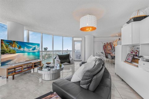 Copropriété à vendre à Miami Beach, Floride: 2 chambres, 133.78 m2 № 1282263 - photo 3