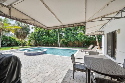 Casa en venta en Wilton Manors, Florida, 3 dormitorios, 156.45 m2 № 1049931 - foto 7