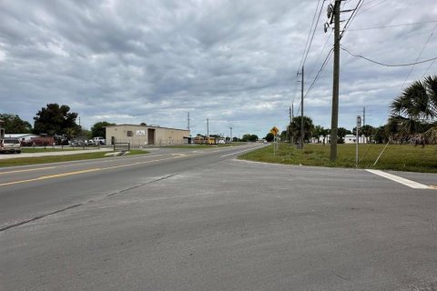 Land in Okeechobee, Florida № 1049930 - photo 22