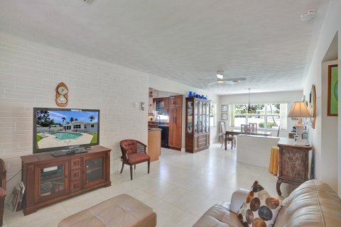 Villa ou maison à vendre à Hollywood, Floride: 3 chambres, 129.23 m2 № 1159528 - photo 24