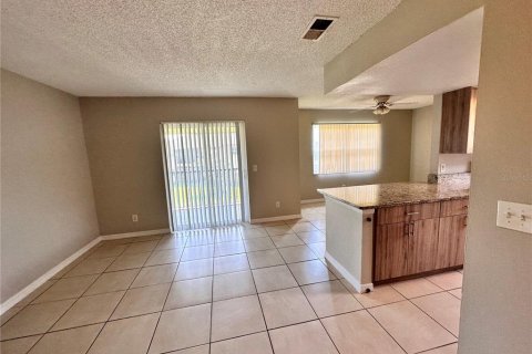 Copropriété à vendre à Orlando, Floride: 2 chambres, 84.08 m2 № 1091196 - photo 10