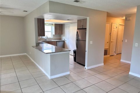 Condominio en venta en Orlando, Florida, 2 dormitorios, 84.08 m2 № 1091196 - foto 6