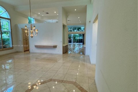 Villa ou maison à vendre à Weston, Floride: 3 chambres, 292.64 m2 № 1295029 - photo 4