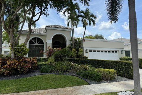 Villa ou maison à vendre à Weston, Floride: 3 chambres, 292.64 m2 № 1295029 - photo 1