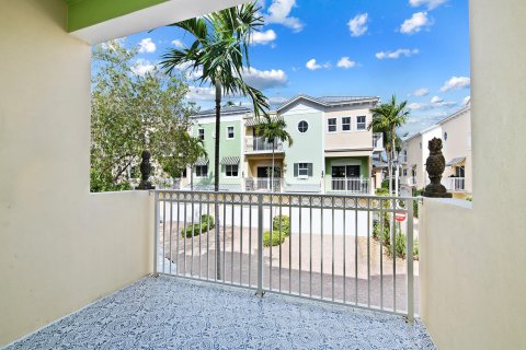 Touwnhouse à vendre à Fort Lauderdale, Floride: 3 chambres, 169.64 m2 № 1034094 - photo 16