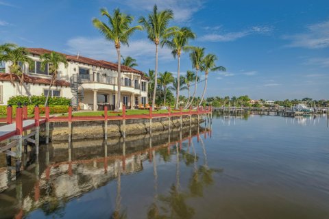 Villa ou maison à vendre à Lake Worth, Floride: 6 chambres, 552.86 m2 № 1070408 - photo 22