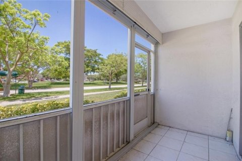 Copropriété à vendre à Coconut Creek, Floride: 3 chambres, 97.36 m2 № 1031434 - photo 6