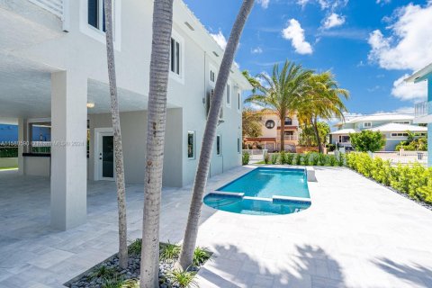 Villa ou maison à vendre à Key Largo, Floride: 5 chambres, 343.55 m2 № 1167792 - photo 13