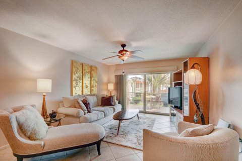 Condominio en venta en Lake Worth, Florida, 1 dormitorio, 79.99 m2 № 1018136 - foto 28