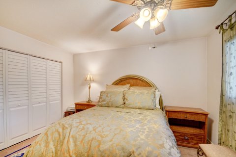 Condominio en venta en Lake Worth, Florida, 1 dormitorio, 79.99 m2 № 1018136 - foto 19