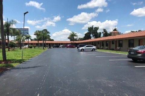 Hôtel, hôtellerie à vendre à Ocala, Floride: 992.47 m2 № 1048889 - photo 9