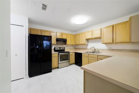 Duplex à vendre à Orlando, Floride: 3 chambres, 121.14 m2 № 1042182 - photo 5