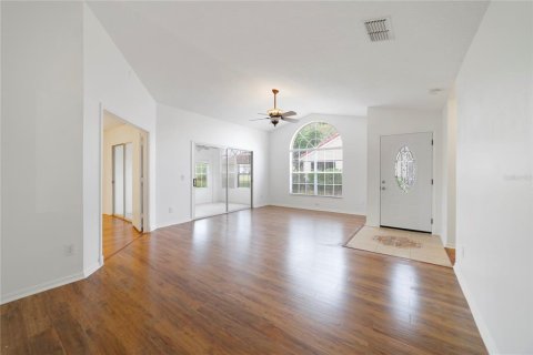 Duplex in Orlando, Florida 3 bedrooms, 121.14 sq.m. № 1042182 - photo 3