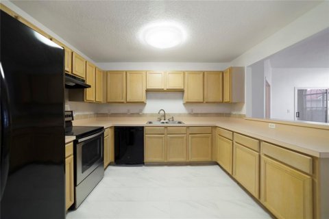 Duplex à vendre à Orlando, Floride: 3 chambres, 121.14 m2 № 1042182 - photo 6