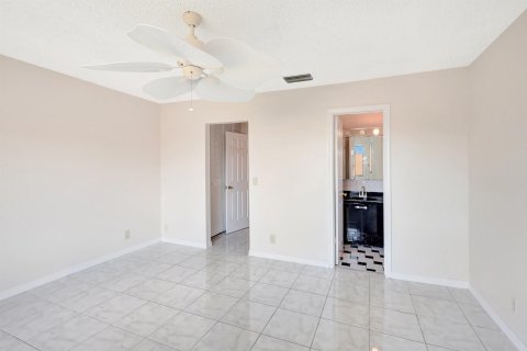 Copropriété à vendre à Royal Palm Beach, Floride: 3 chambres, 111.48 m2 № 1040673 - photo 21